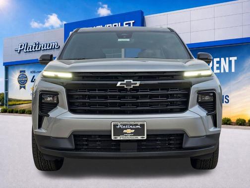 Sterling Gray Metallic 2026 Chevrolet Traverse LT