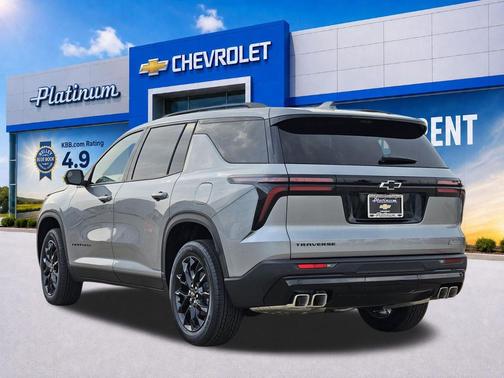 Sterling Gray Metallic 2026 Chevrolet Traverse LT