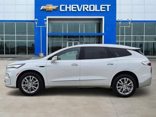 2023 Buick Enclave Essence FWD