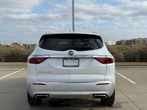 2023 Buick Enclave Essence FWD