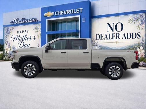 White Sands 2026 Chevrolet Silverado 2500 Custom