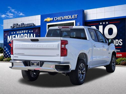 Summit White 2026 Chevrolet Silverado 1500 LT