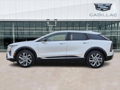 2025 Cadillac OPTIQ Luxury 1 AWD
