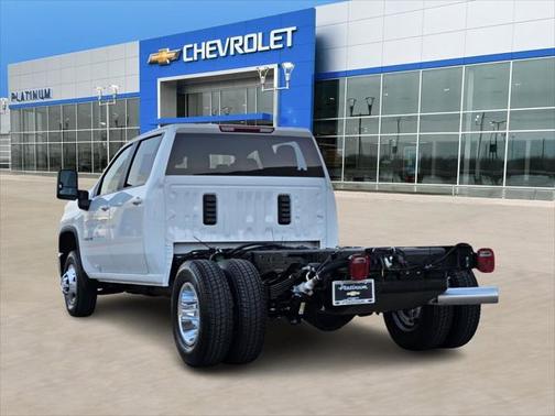 2025 Chevrolet Silverado 3500 LT