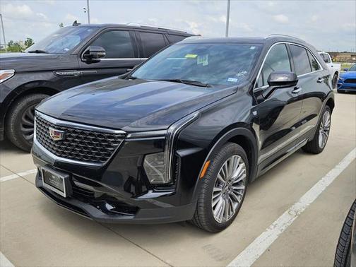 2024 Cadillac XT4 Premium Luxury