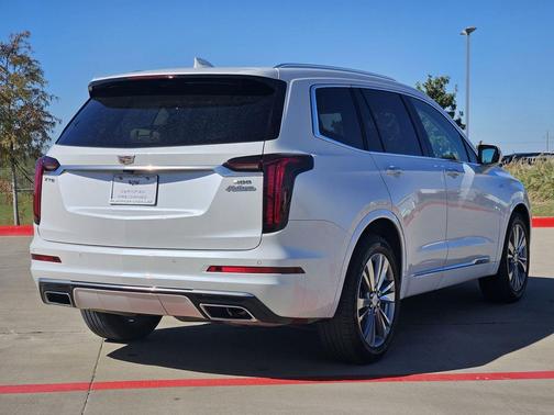 2023 Cadillac XT6 Premium Luxury FWD