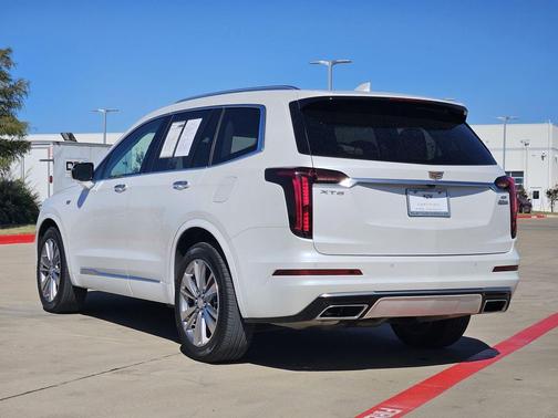 2023 Cadillac XT6 Premium Luxury FWD