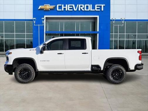 2025 Chevrolet Silverado 2500 4WD Crew Cab Standard Bed ZR2