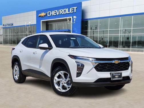 2025 Chevrolet Trax LS