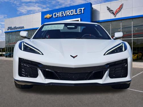 Arctic White 2026 Chevrolet Corvette Z06