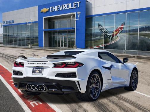 Arctic White 2026 Chevrolet Corvette Z06