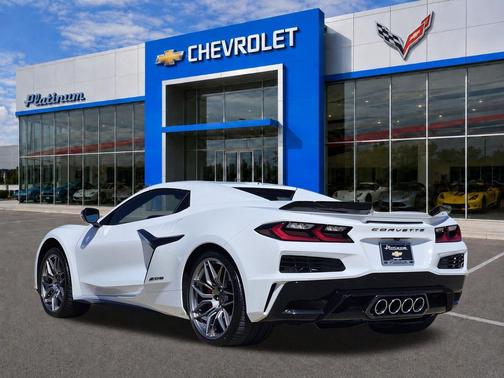 Arctic White 2026 Chevrolet Corvette Z06