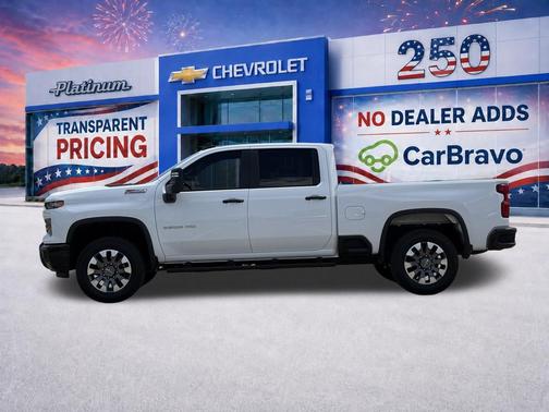 Summit White 2025 Chevrolet Silverado 2500 Custom