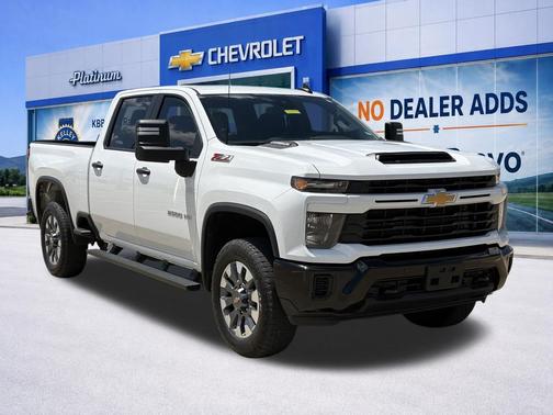 Summit White 2025 Chevrolet Silverado 2500 Custom