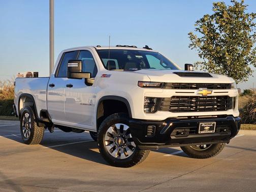 2026 Chevrolet Silverado 2500 Custom
