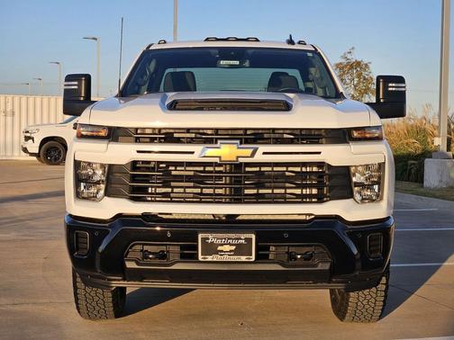 2026 Chevrolet Silverado 2500 Custom