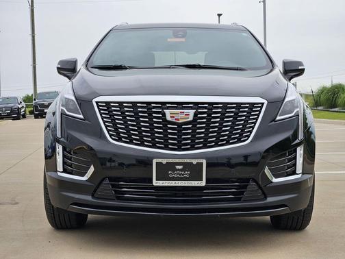Stellar Black Metallic 2026 Cadillac XT5 Luxury