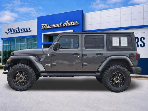 Granite Crystal Metallic Clearcoat 2018 Jeep Wrangler Unlimited Sahara