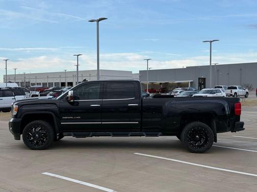 2018 GMC Sierra 3500 Denali