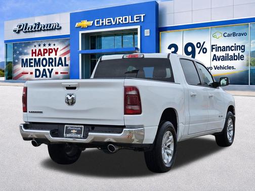 Bright White Clearcoat 2024 RAM 1500 Laramie