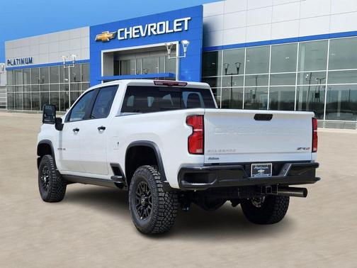 2025 Chevrolet Silverado 2500 4WD Crew Cab Standard Bed ZR2