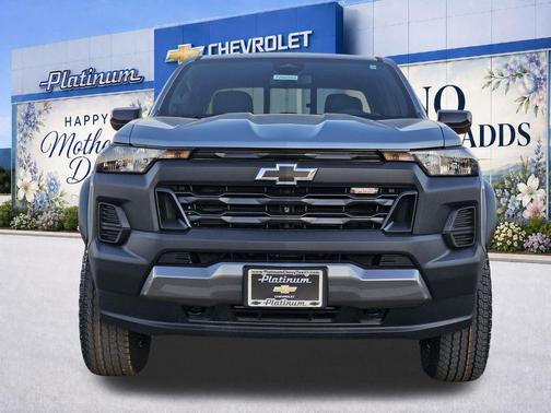 Sterling Gray Metallic 2026 Chevrolet Colorado Trail Boss