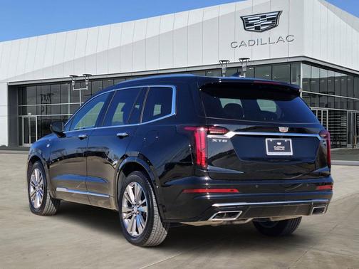 2025 Cadillac XT6 Premium Luxury FWD