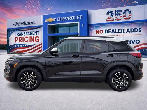 Mosaic Black Metallic 2025 Chevrolet Trailblazer ACTIV