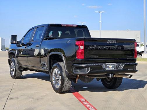 2024 Chevrolet Silverado 2500 Custom