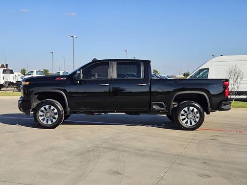 2024 Chevrolet Silverado 2500 Custom