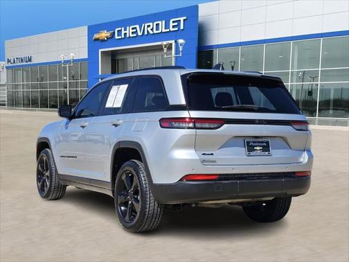 2022 Jeep Grand Cherokee Altitude