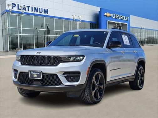 2022 Jeep Grand Cherokee Altitude