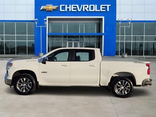 Summit White 2026 Chevrolet Silverado 1500 LT