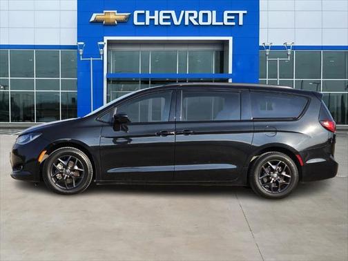 2020 Chrysler Pacifica Touring-L Plus