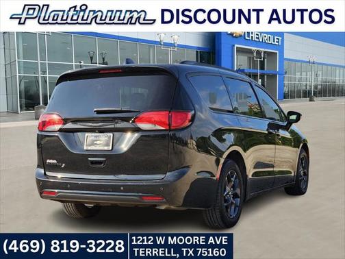 2020 Chrysler Pacifica Touring-L Plus