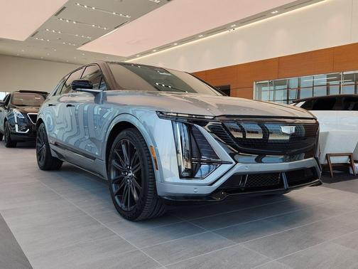 2026 Cadillac LYRIQ V