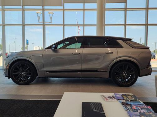 2026 Cadillac LYRIQ V