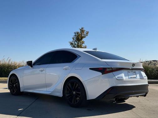 2022 Lexus IS 300 Base