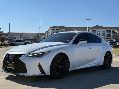 2022 Lexus IS 300 Base
