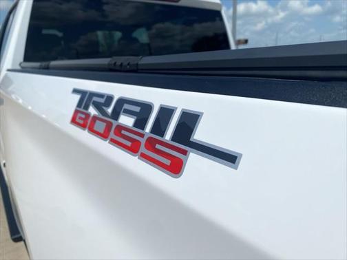 2021 Chevrolet Silverado 1500 Custom Trail Boss