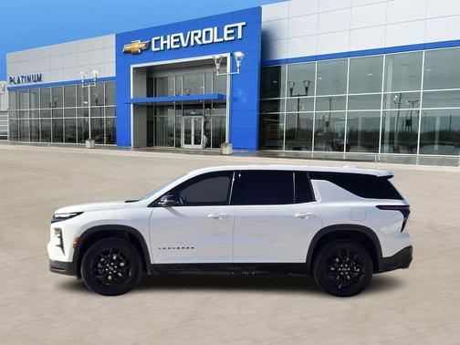 2024 Chevrolet Traverse LS