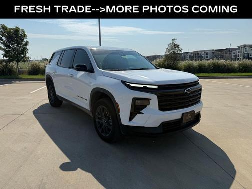 2024 Chevrolet Traverse LS