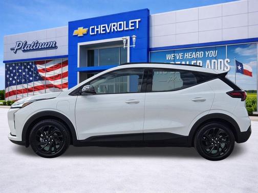 Summit White 2027 Chevrolet Bolt RS