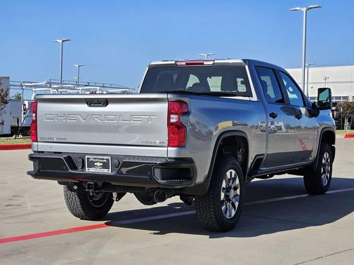 2026 Chevrolet Silverado 2500 Custom