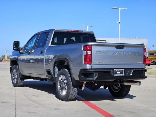 2026 Chevrolet Silverado 2500 Custom