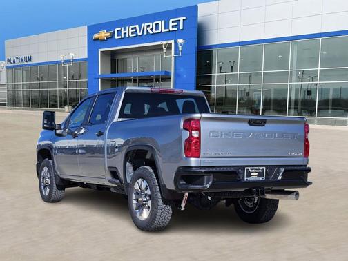 2026 Chevrolet Silverado 2500 Custom