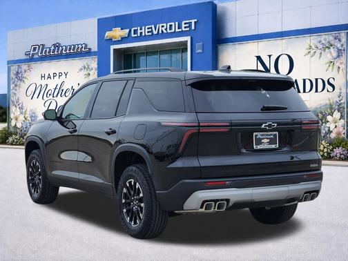 Mosaic Black Metallic 2026 Chevrolet Traverse AWD Z71
