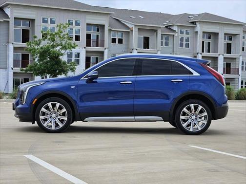 2021 Cadillac XT4 Premium Luxury