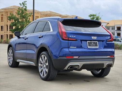 2021 Cadillac XT4 Premium Luxury