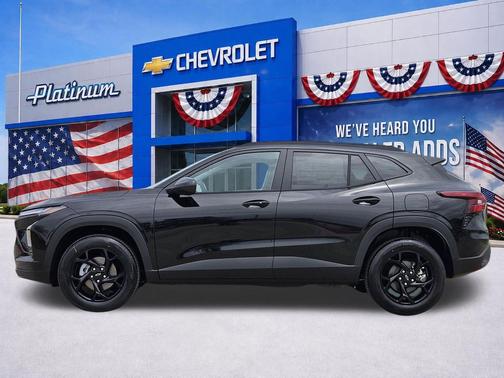 Mosaic Black Metallic 2026 Chevrolet Trax LT